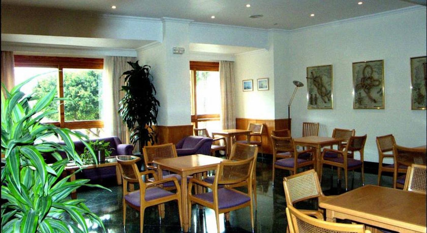 Hotel-Tanit-Lobby-19