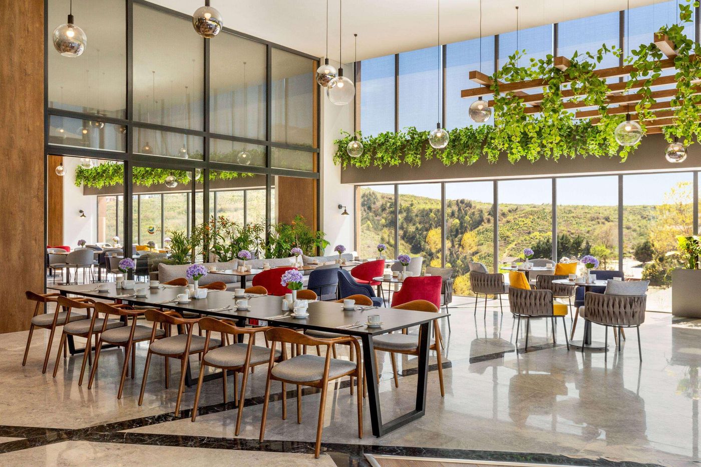 Ramada-Encore-By-Wyndham-Istanbul-Airport-Restaurant-10