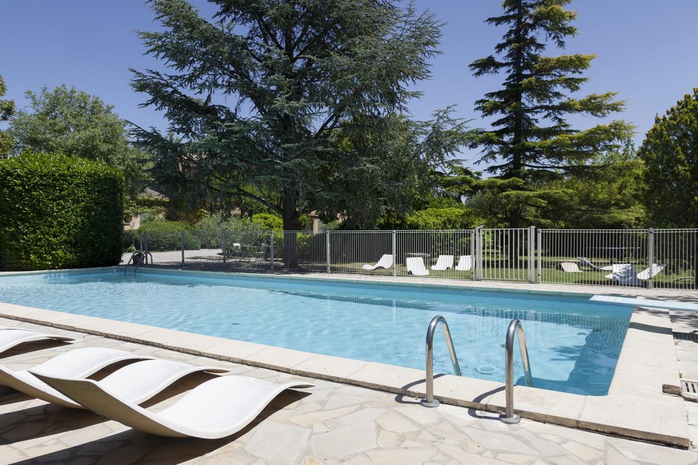 Logis Hôtel Castel Mouisson-France-Barbentane-Lobby-4