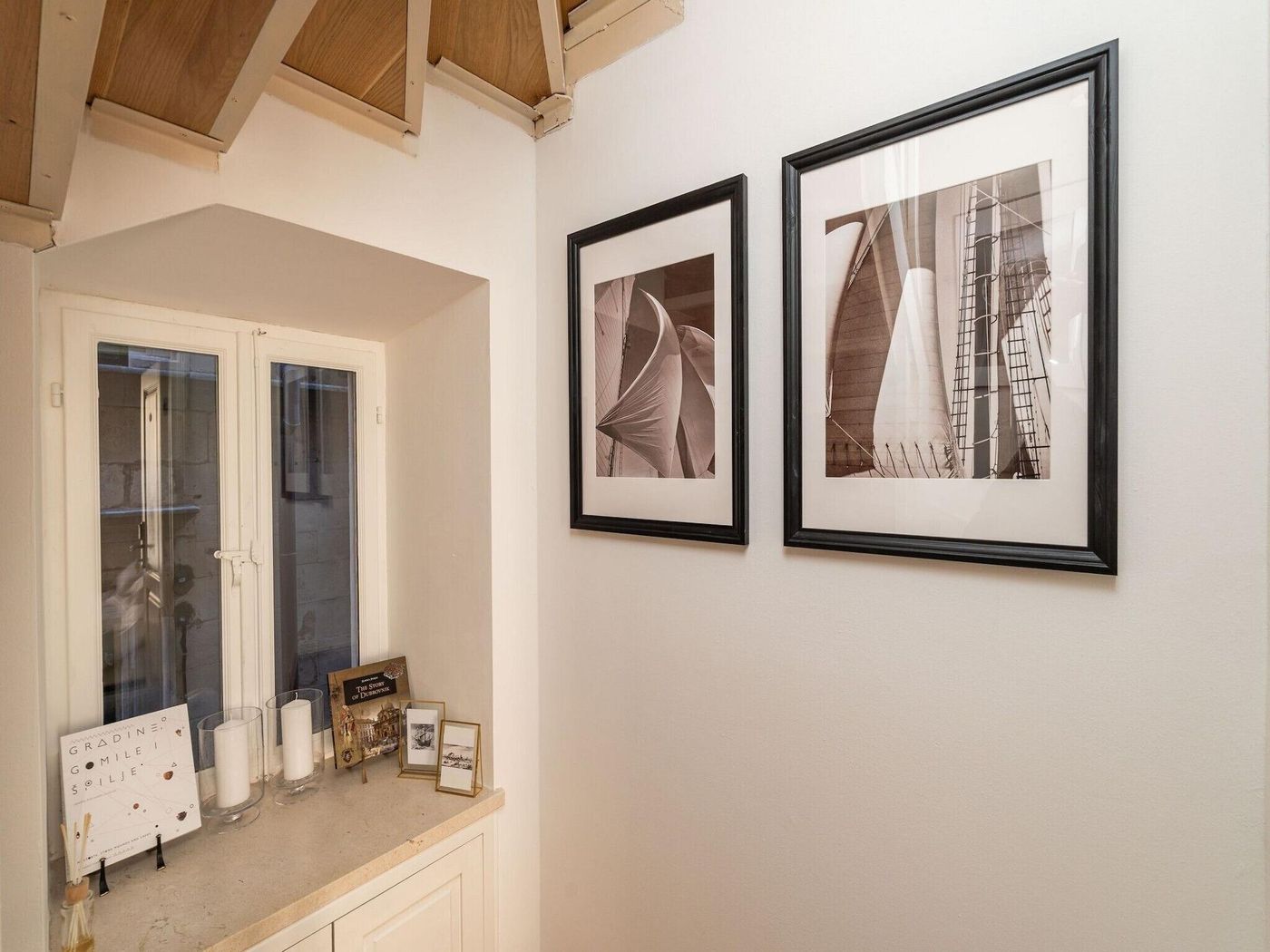 Lumin-Guesthouse-Lobby-89