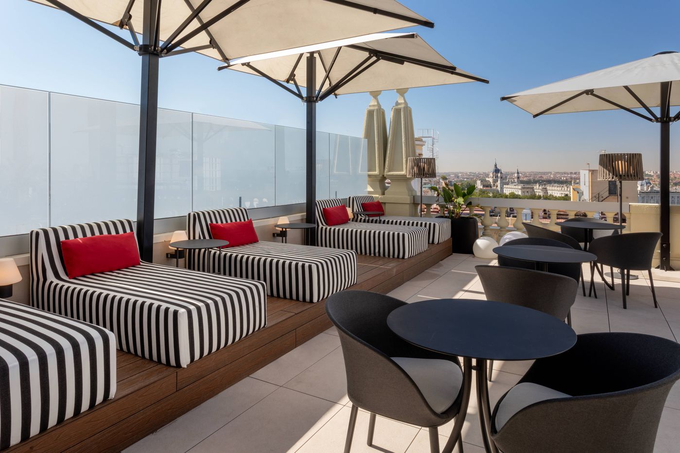 Senator-Gran-V----a-70-Spa-Terrace-51