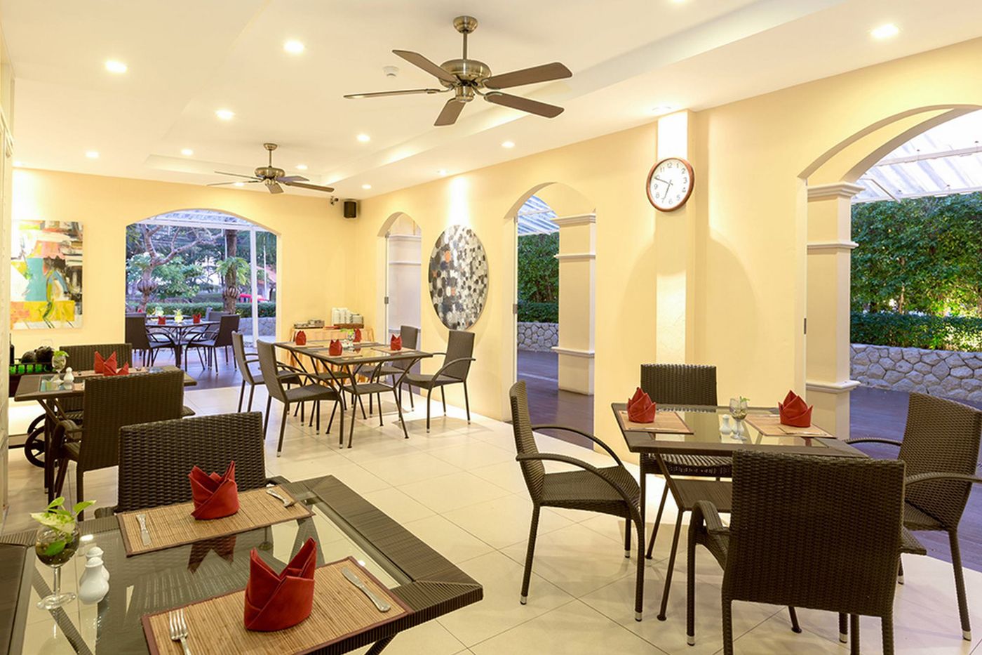 Front-Village-Restaurant-43