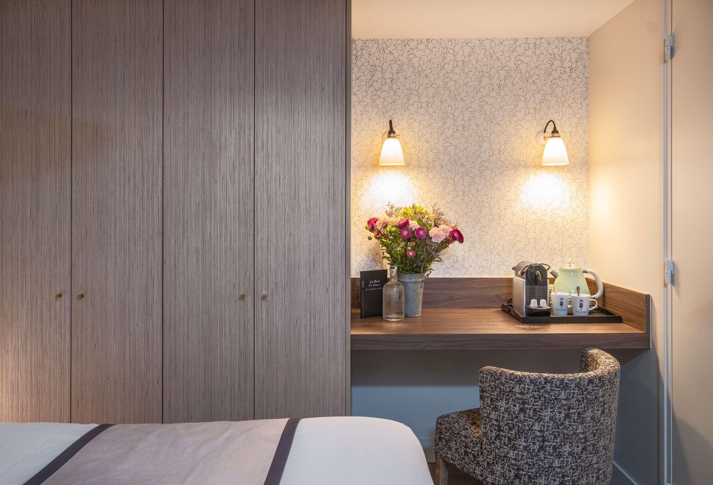 Hotel-Litteraire-Arthur-Rimbaud--BW-Signature-Coll-Room-38