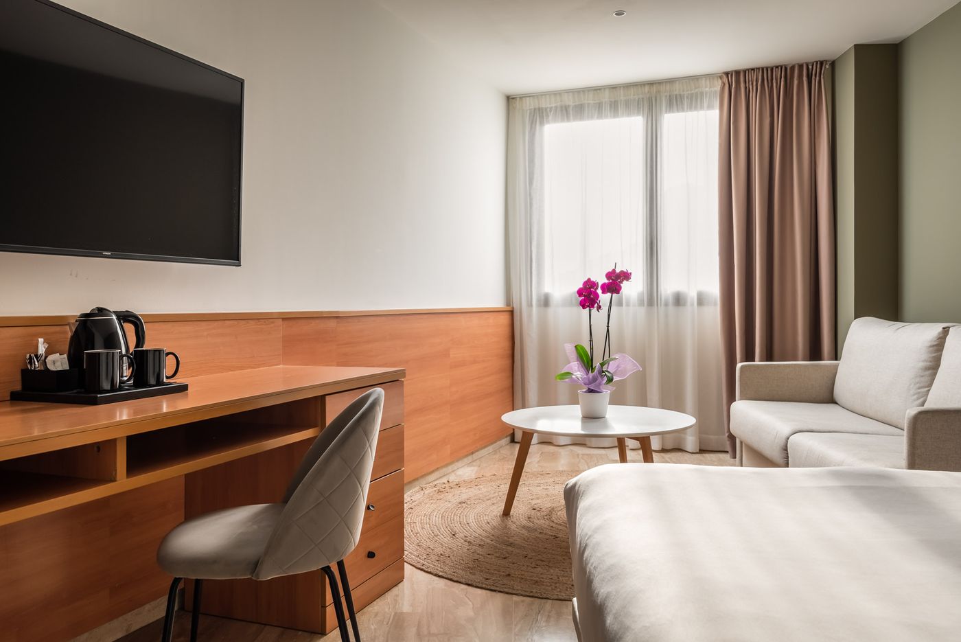 Express-Tarragona-Room-7