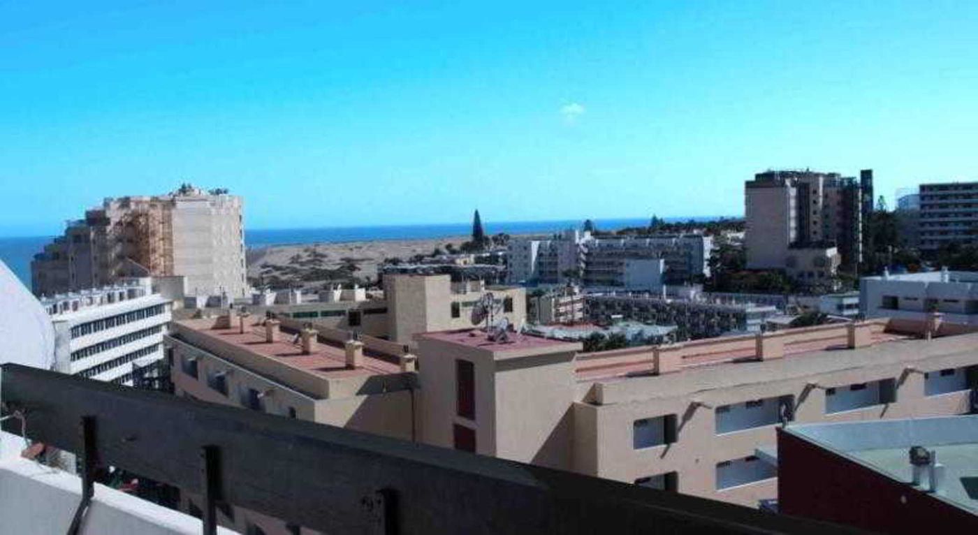 Las-Arenas-Apartments-General-view-35