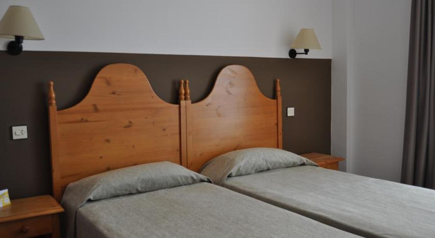 Xon-s-Platja-Room-13