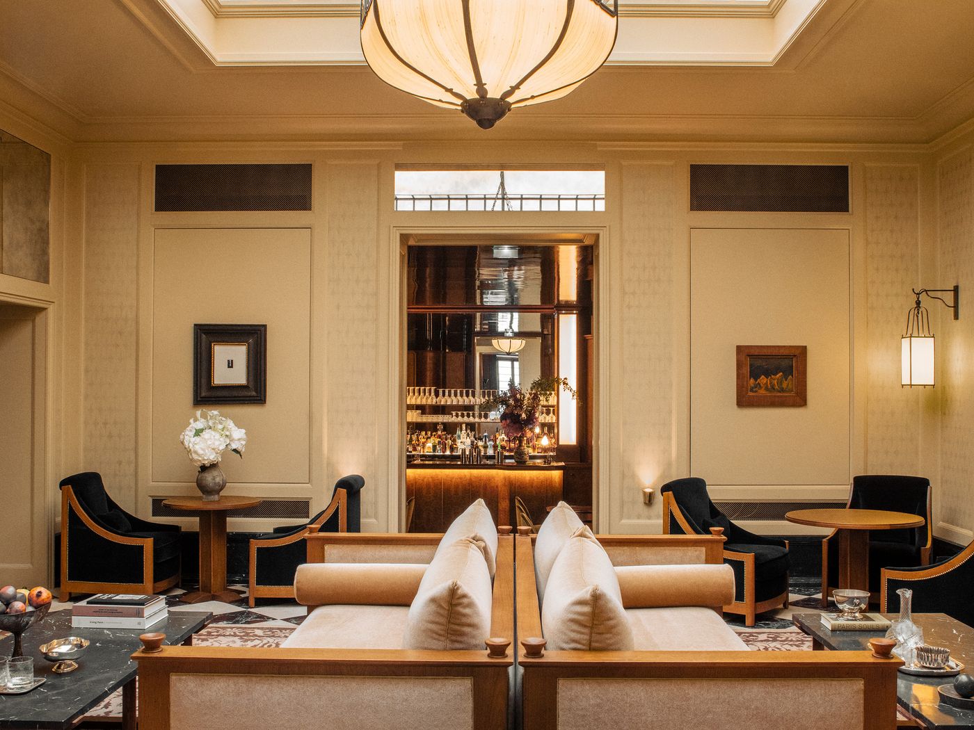 Balzac-France-PARIS-Lobby-3