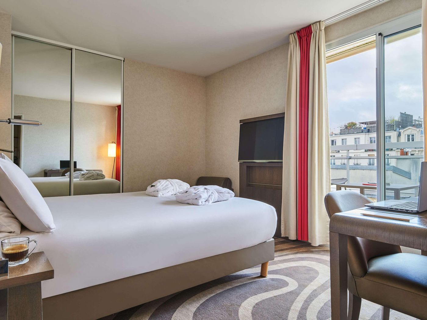 Hotel-Mercure-Paris-Tour-Eiffel-Grenelle-Room-5