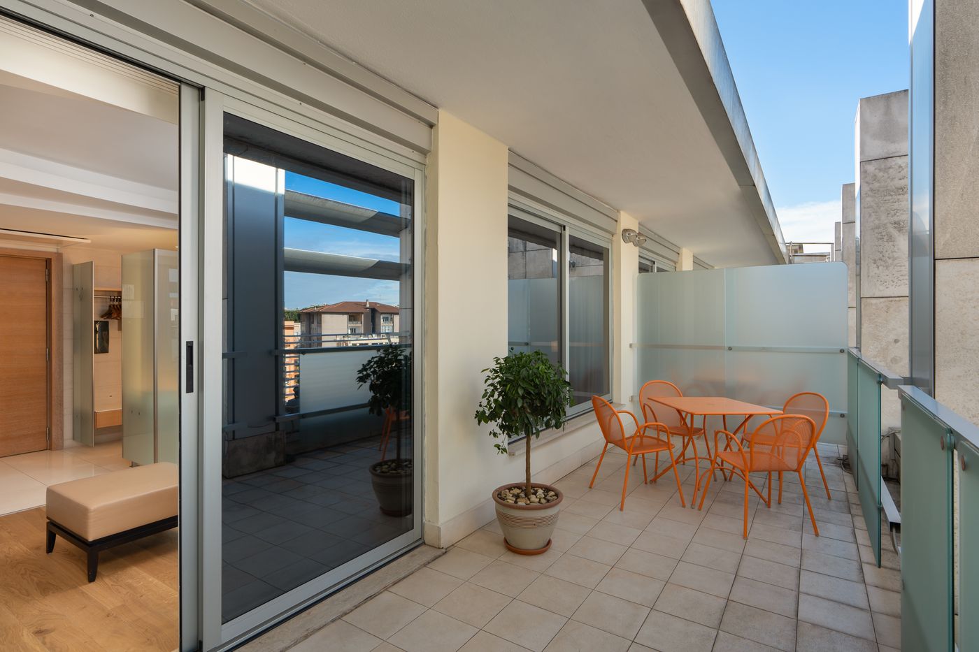 Precise-House-Mantegna-Roma-Room-1