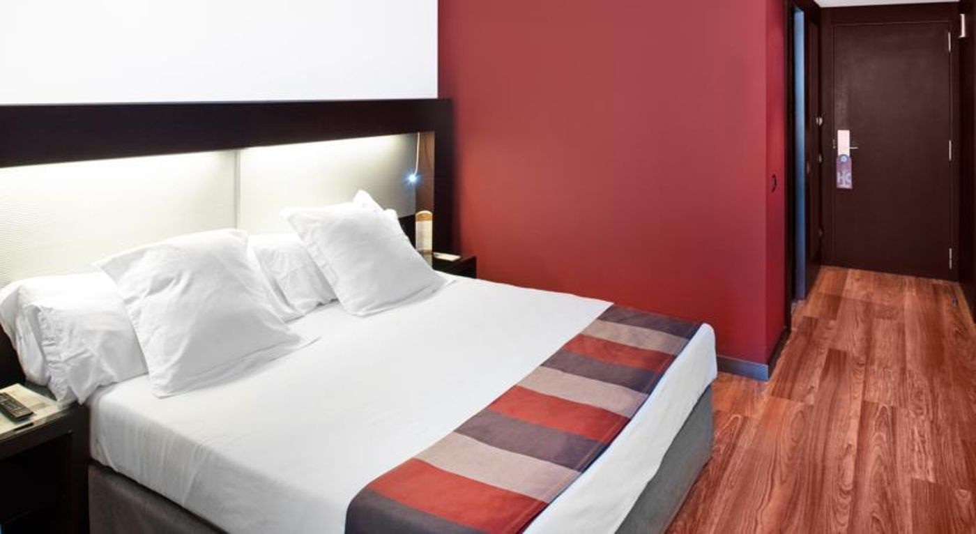 Catalonia Port Hotel