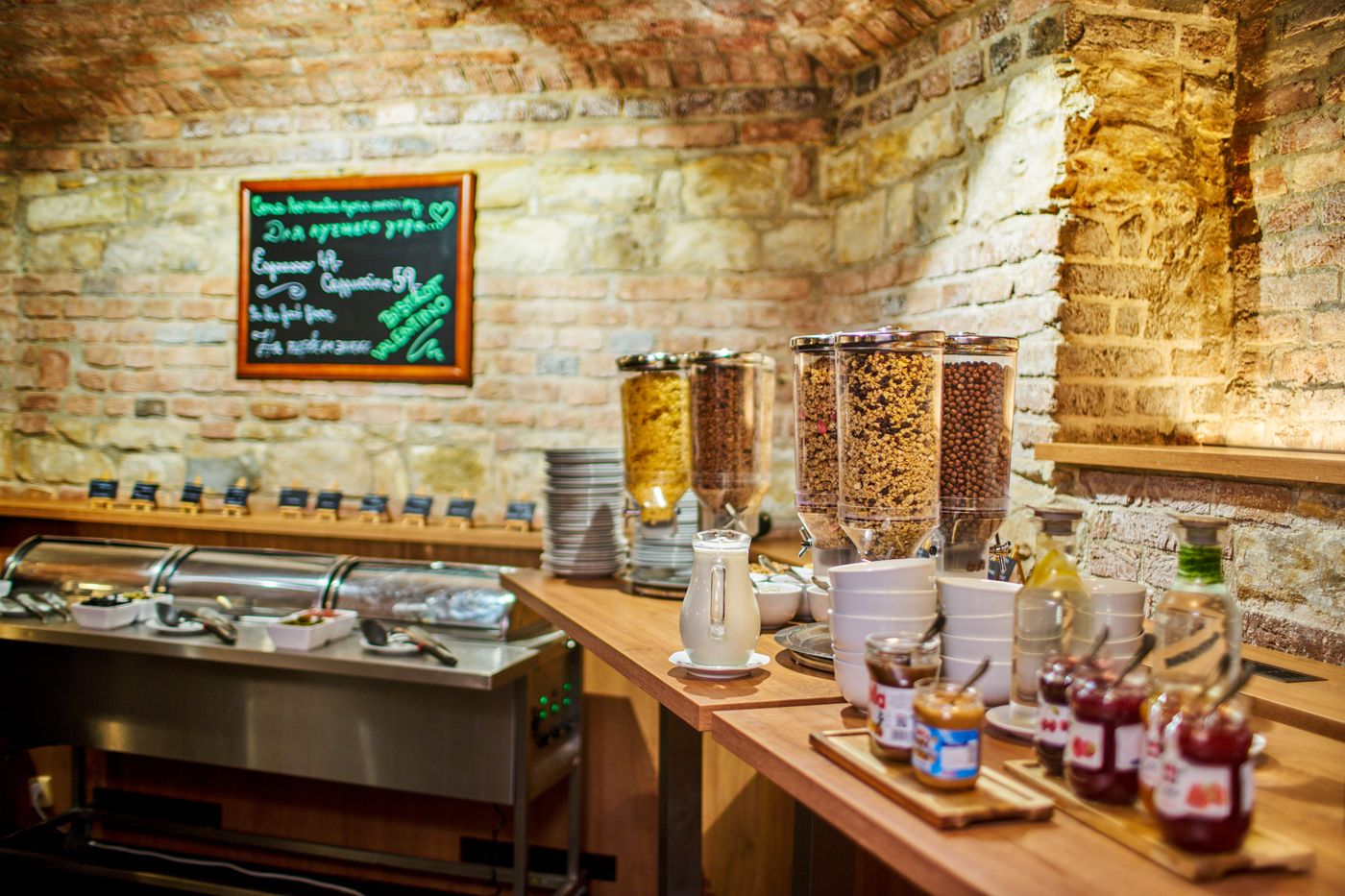 EA-Hotel-Victoria-Restaurant-36