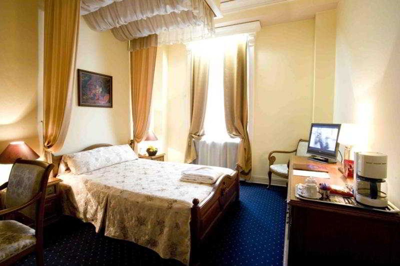 Maria Luisa Sofia-Bulgaria-SOFIA-Room-5