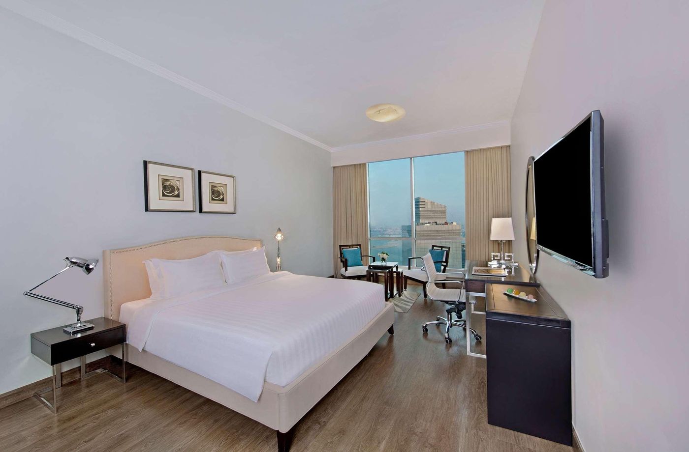Ezdan-Residences-West-Bay-Room-8