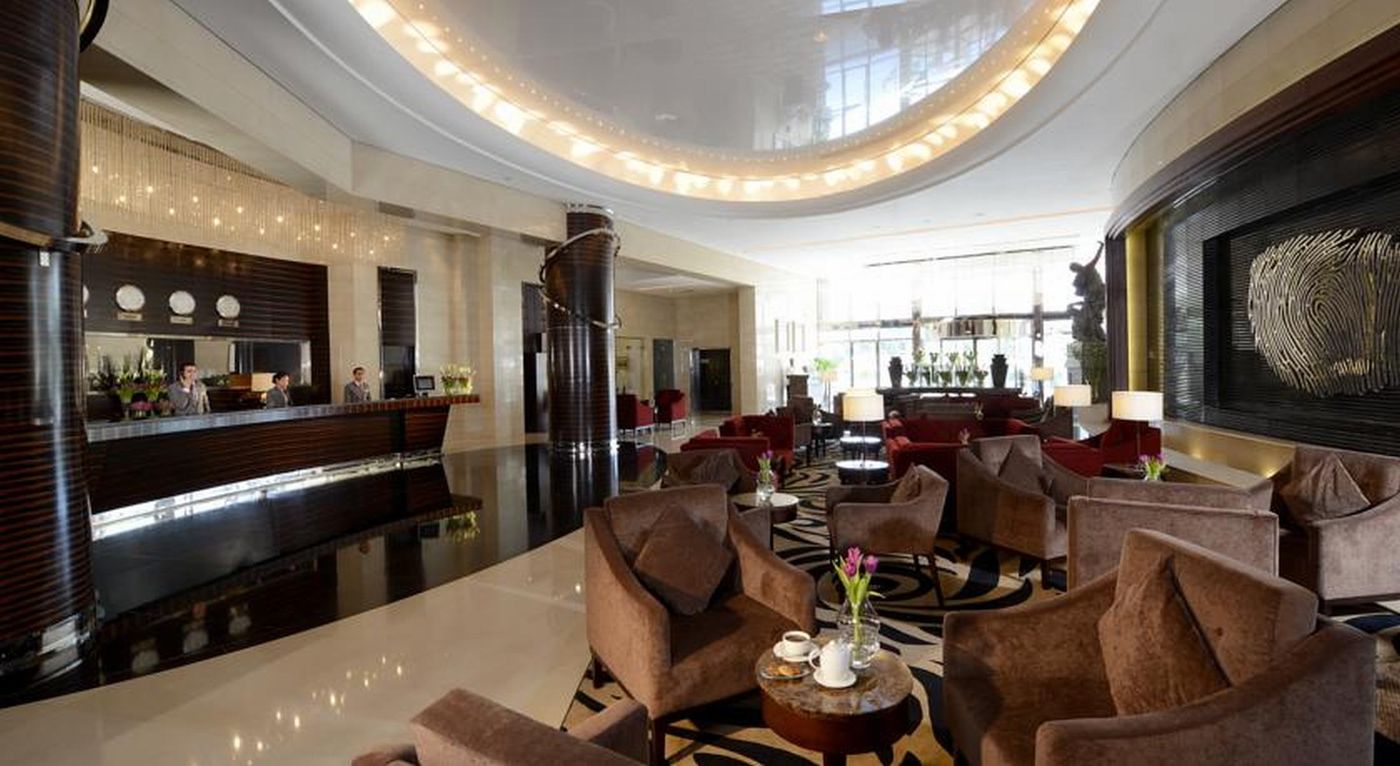 Grand-Millenium-Hotel-Lobby-21