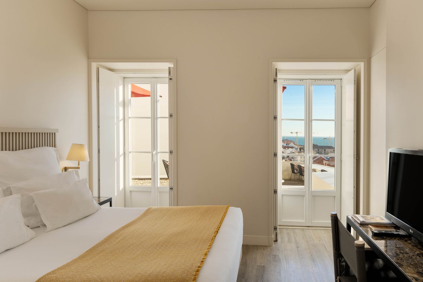Memmo-Alfama-Room-5