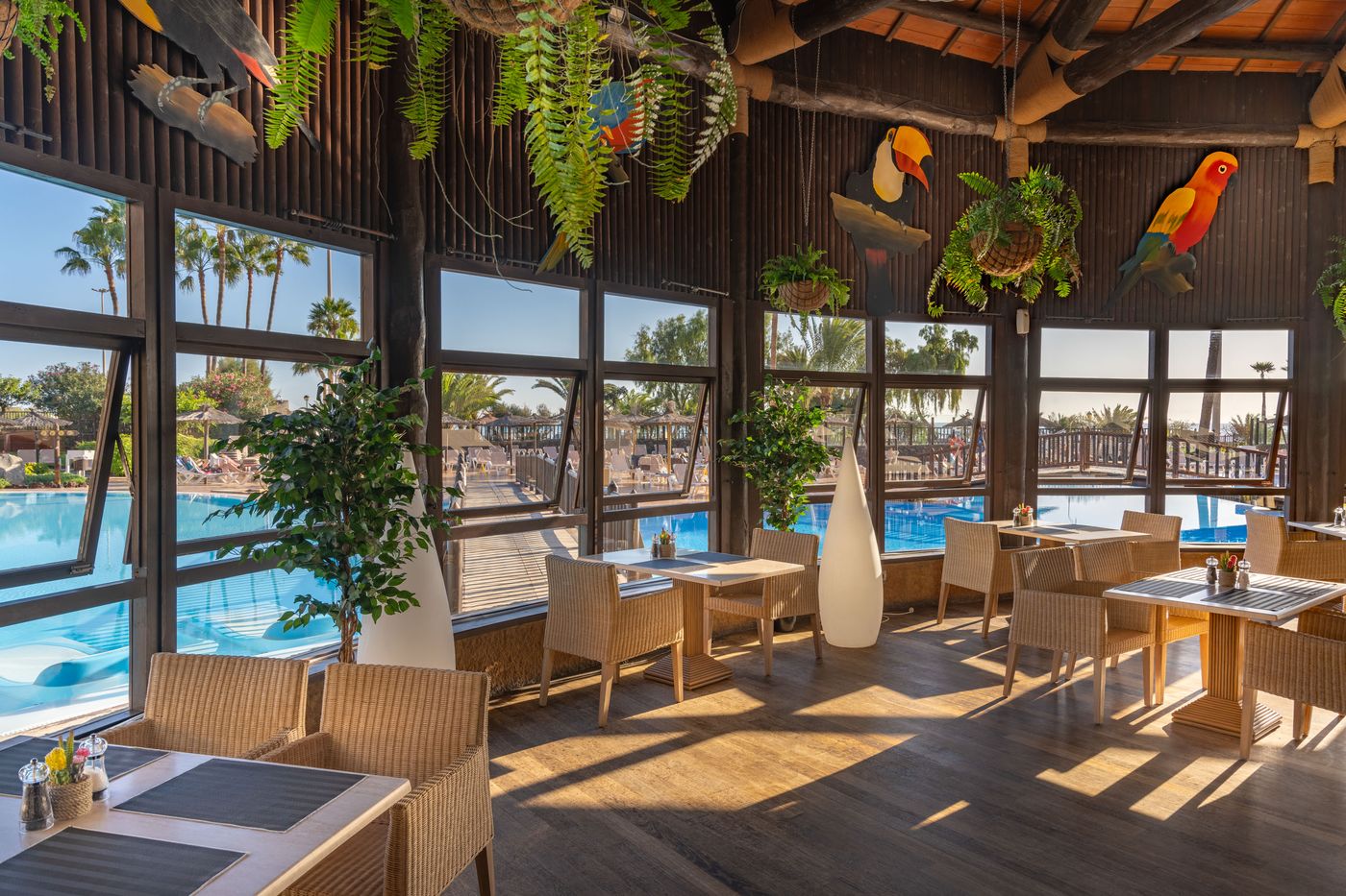 Elba-Sara-Beach---Golf-Resort-Restaurant-44