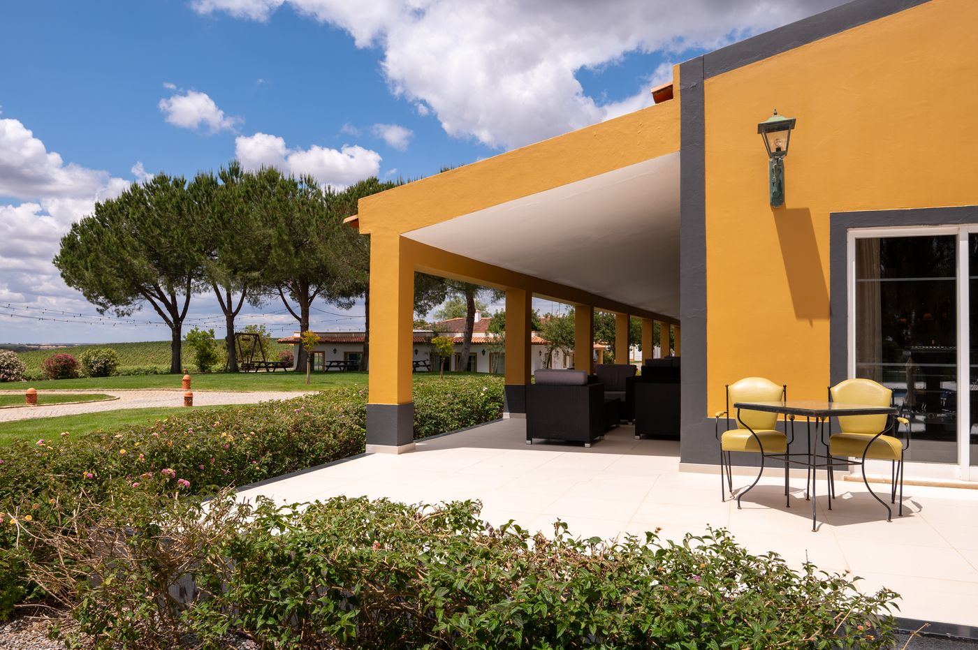 Vila-Gale-Alentejo-Vineyards--Clube-de-Campo--Terrace-35