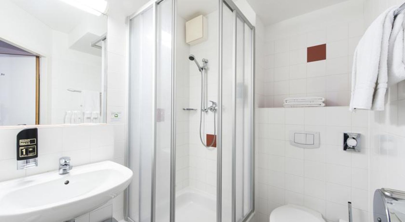 Azimut Hotel Wien - Austria - Vienna - Room - 10