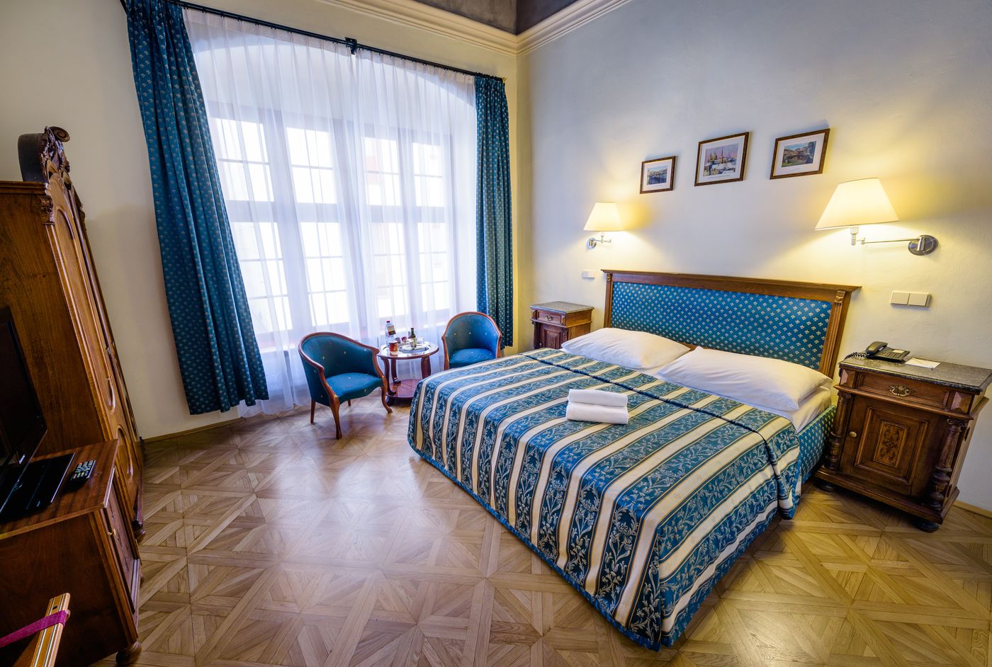 Hotel-Elite-Prague-Room-10