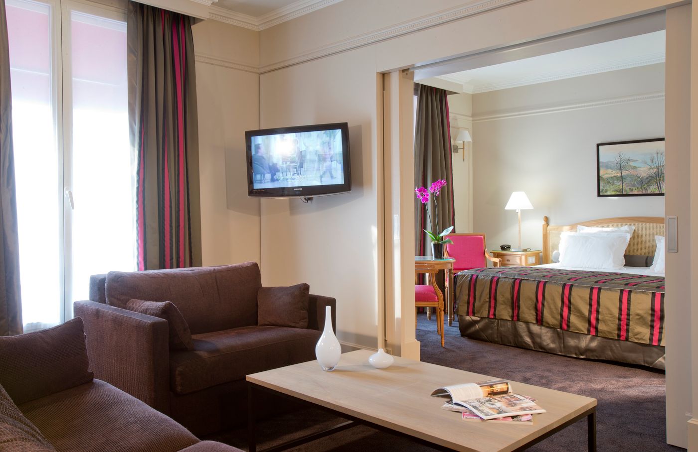 California-Paris-Champs-Elys----es-Room-23