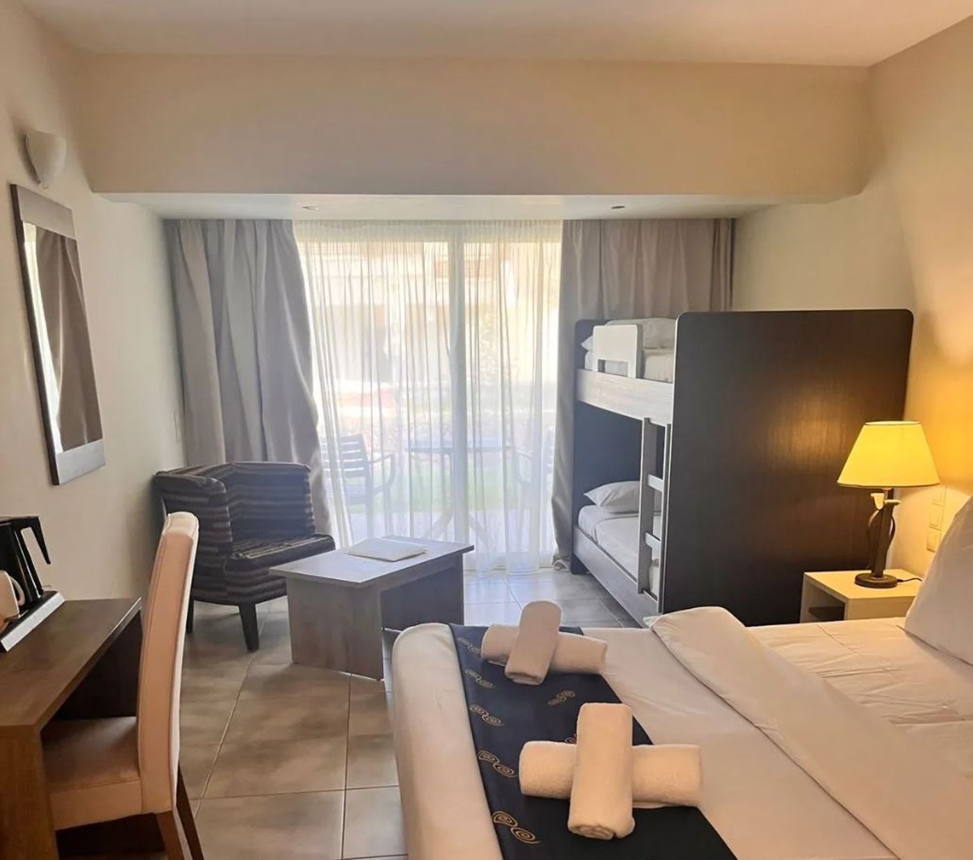 Bomo-Olympus-Grand-Room-40