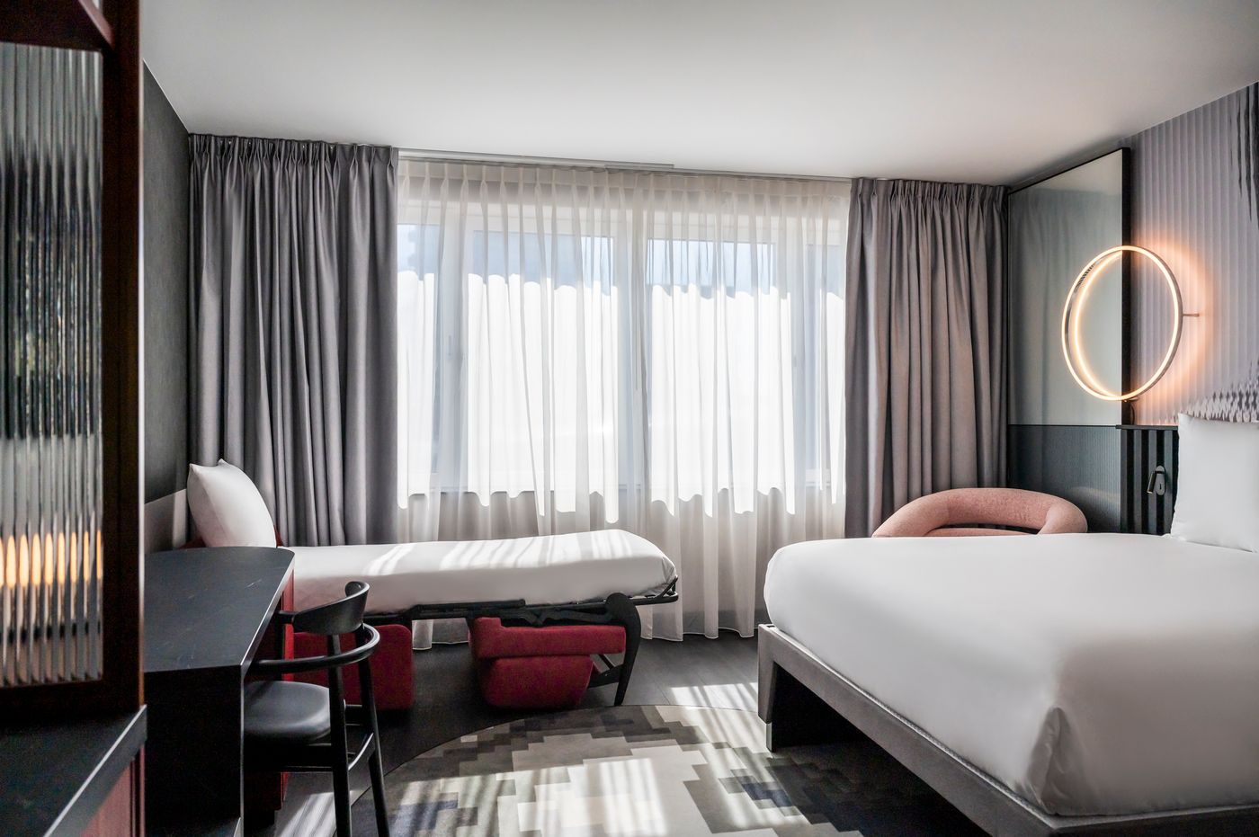 Tribe-Amsterdam-City-Room-23