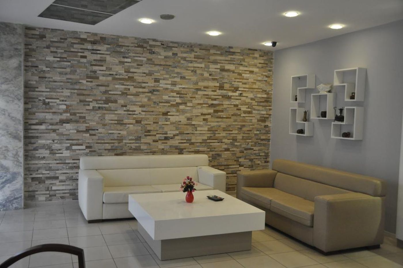 Balim-Hotel-Lobby-16