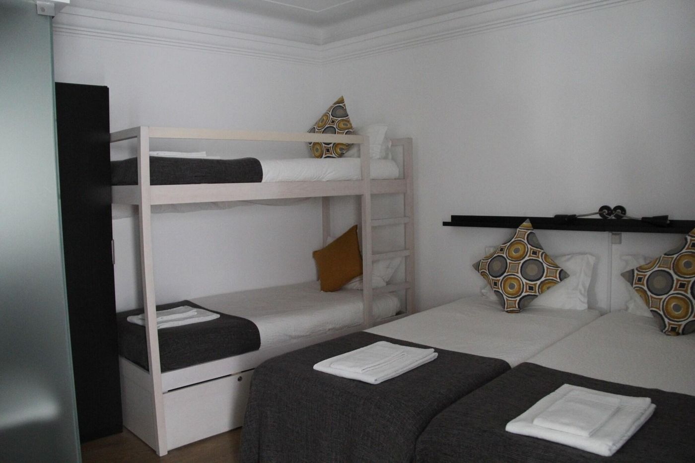 StayInn-City---Evora-Room-24