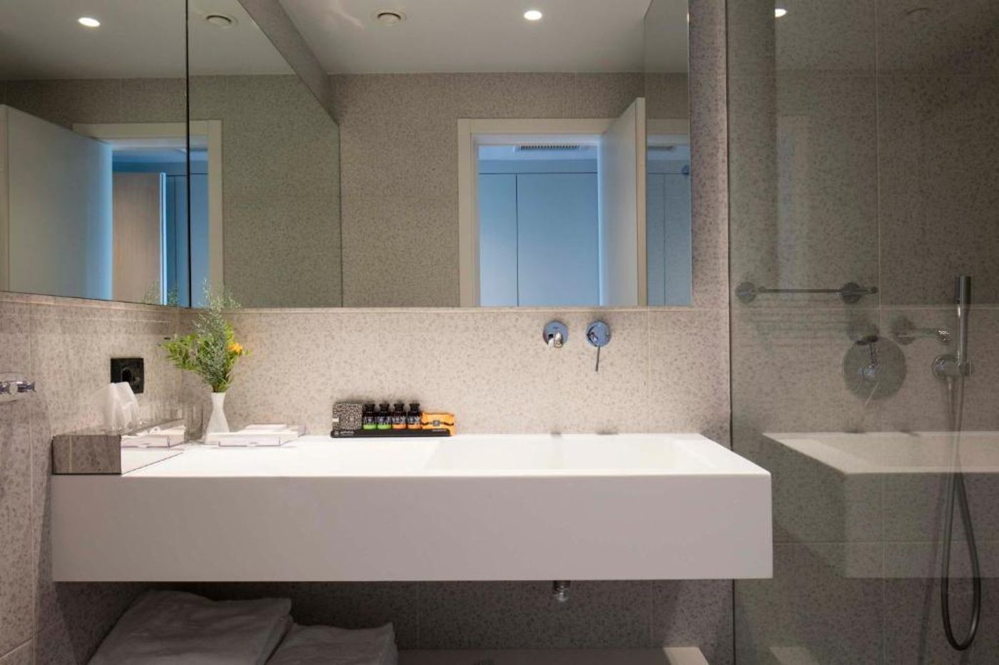 Skiathos-Palace-Hotel-Room-45