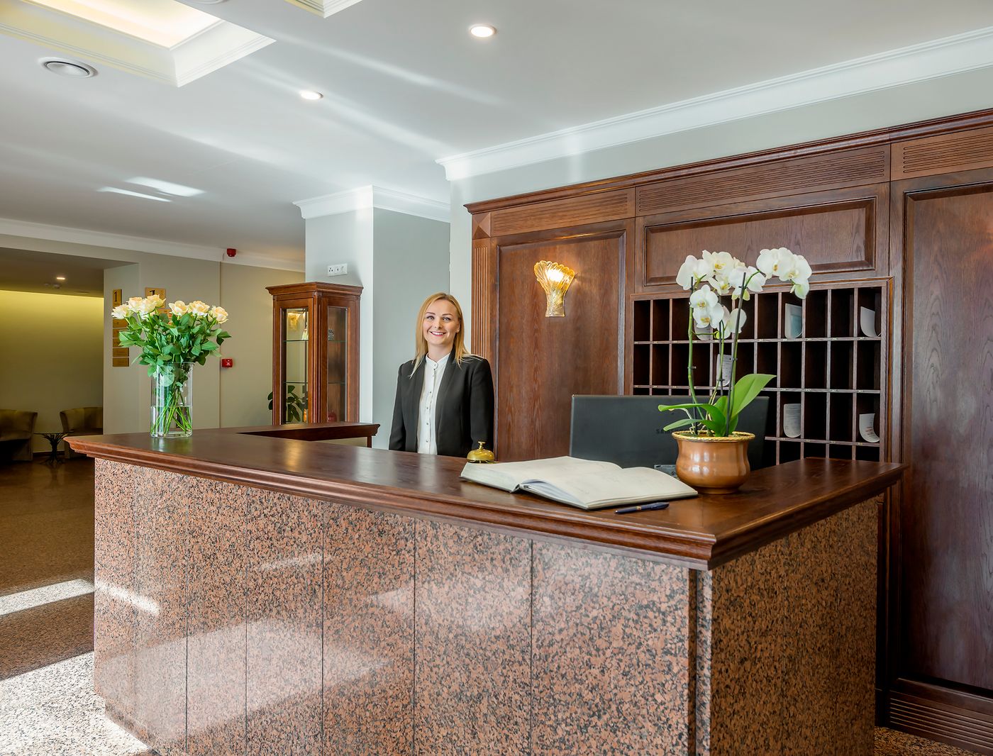 Ratonda Centrum Hotels-Lithuania-VILNIUS-Lobby-4