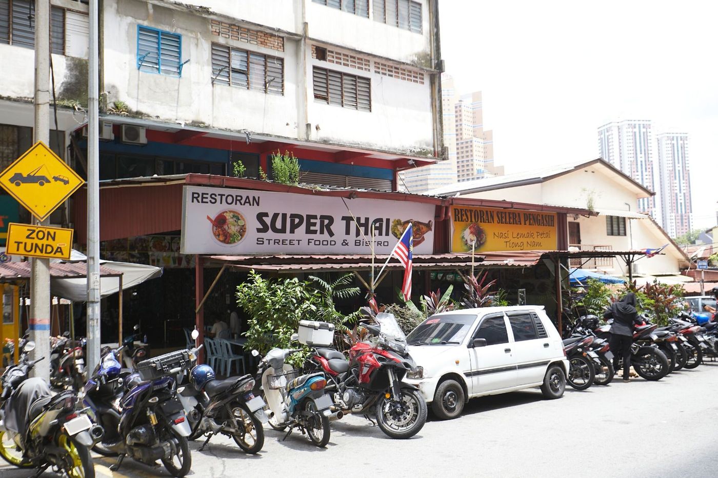 Dolphin Hotel, Chow Kit Kuala Lumpur By ZUZU-Malaysia-KUALA LUMPUR-General view-5