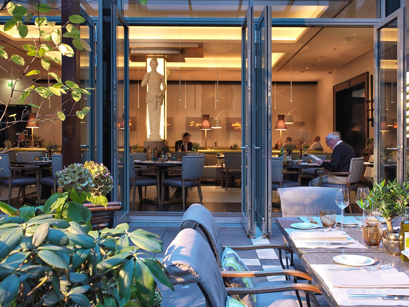 Hotel-de-Rome-Terrace-4