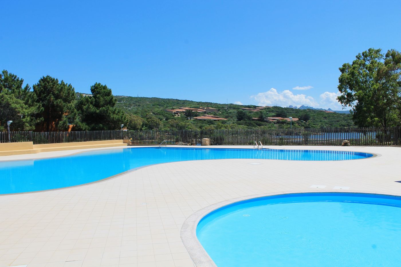 AHR Costa Serena Village Palau