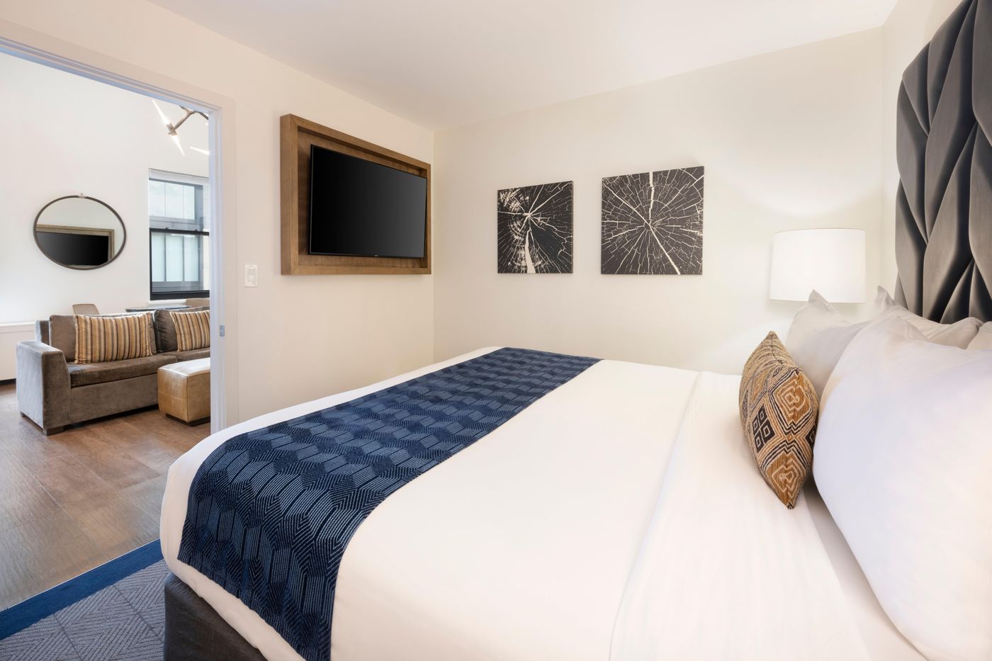 Hotel-Indigo-Boston-Garden-Room-28