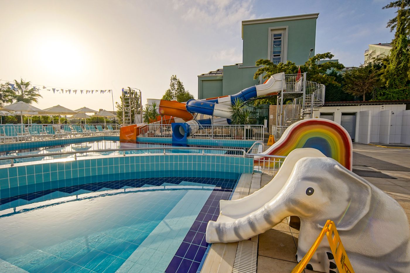 Diamond-Beach-Hotel---SPA-Pool-10