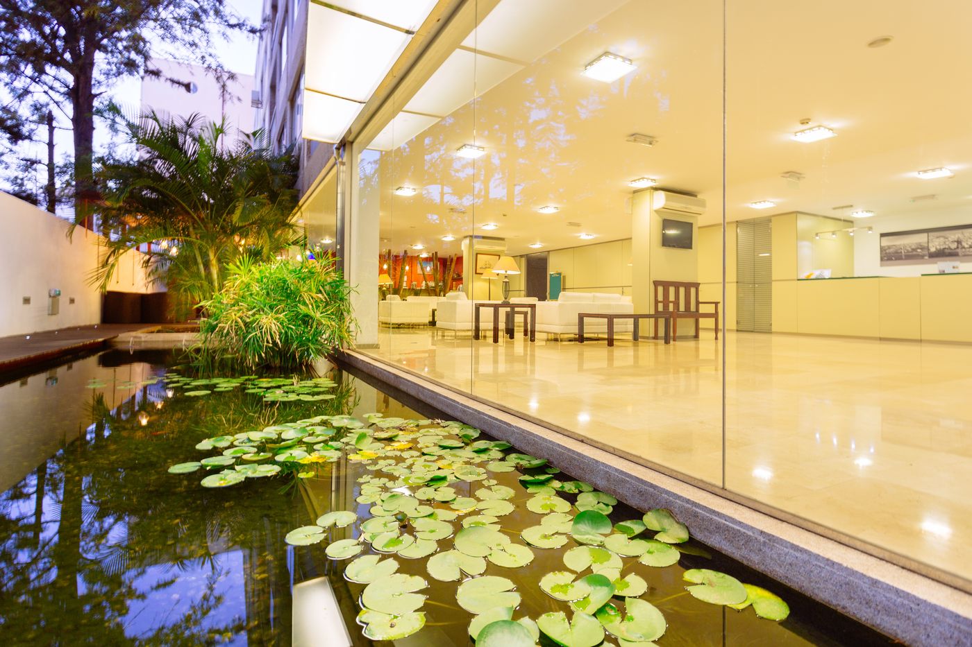 Colon-Rambla-Terrace-56