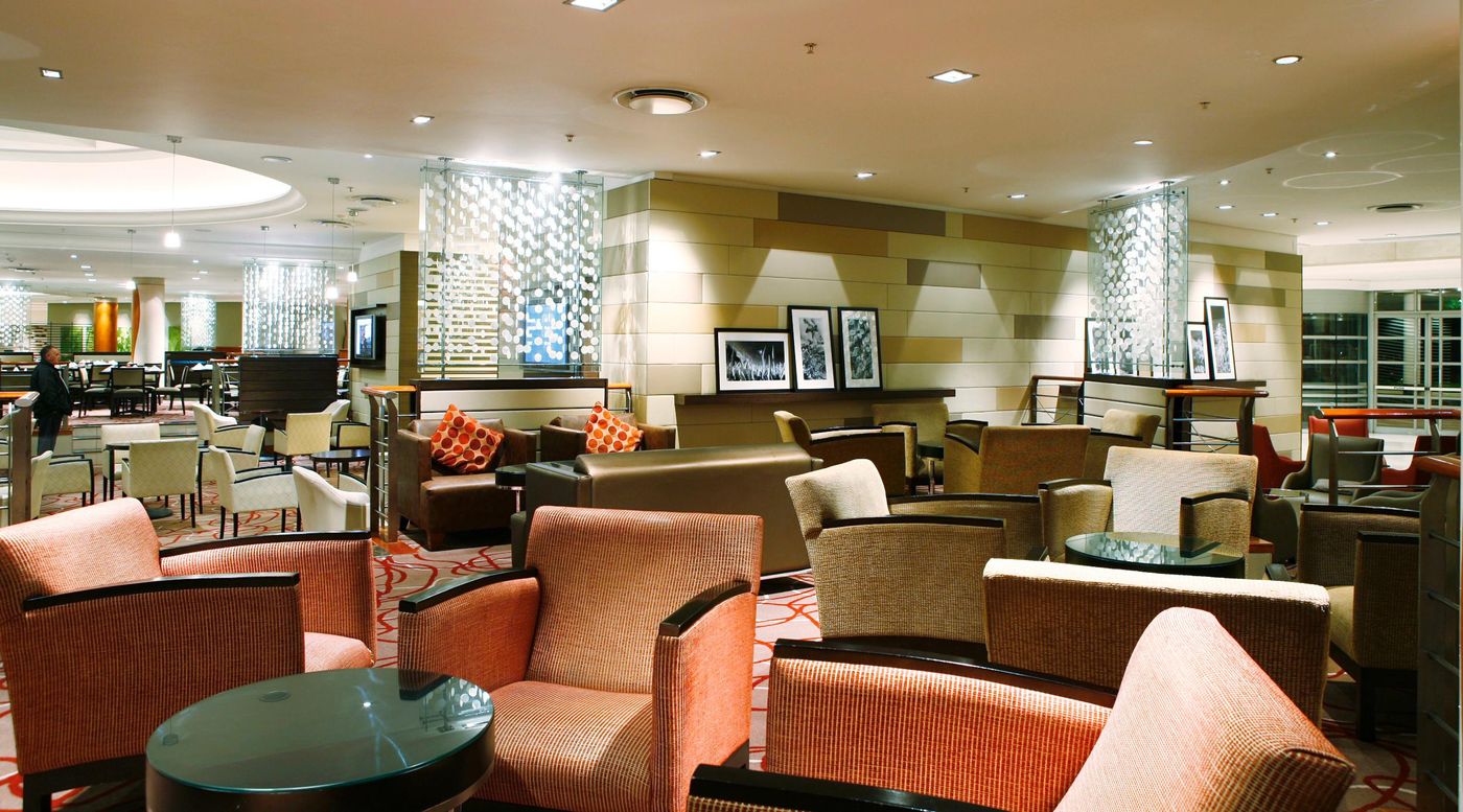 Southern-Sun-Cape-Town-Waterfront-Lobby-14