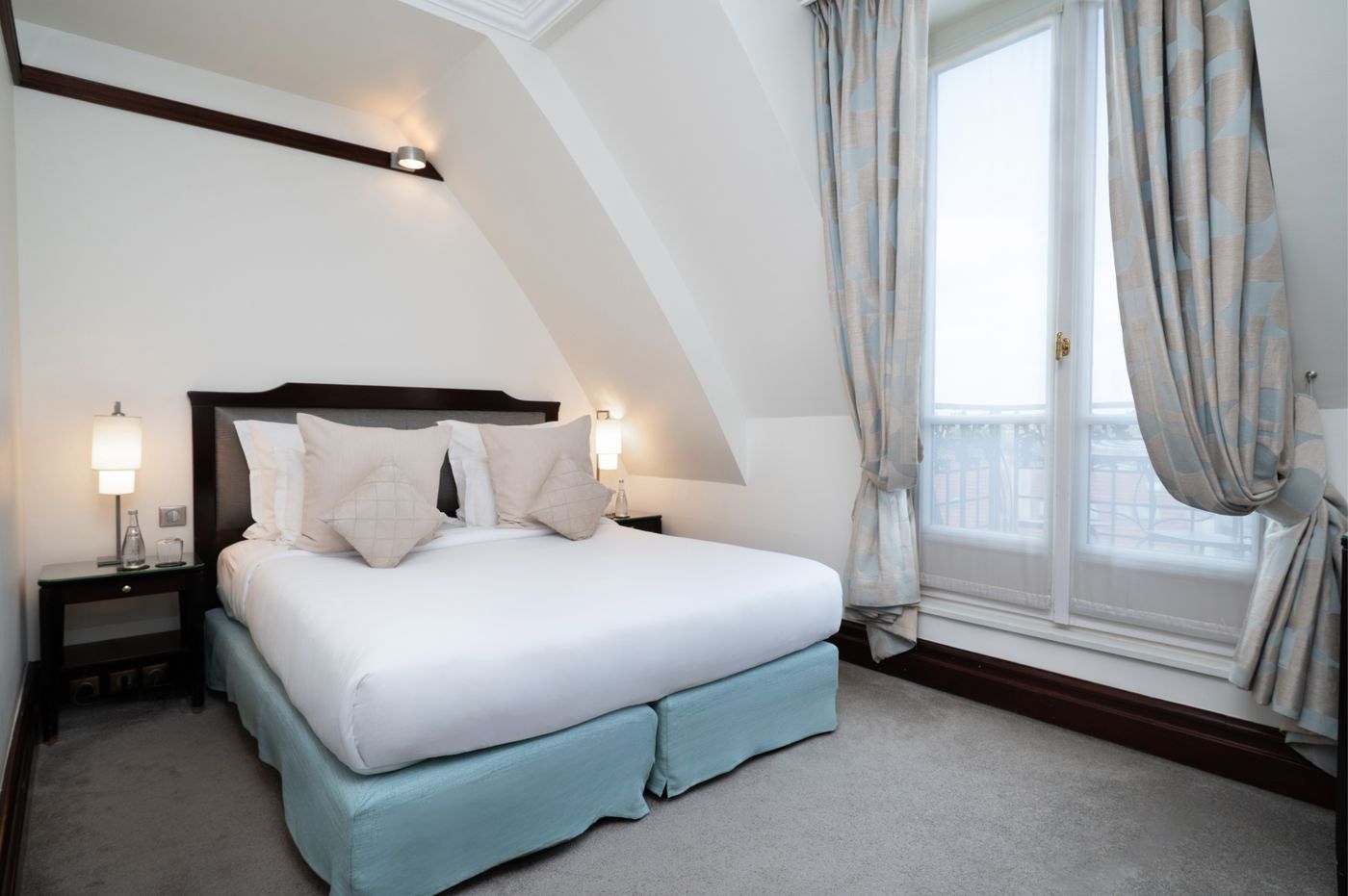 Hotel-Signature-Saint-Germain-des-Pres-Room-32