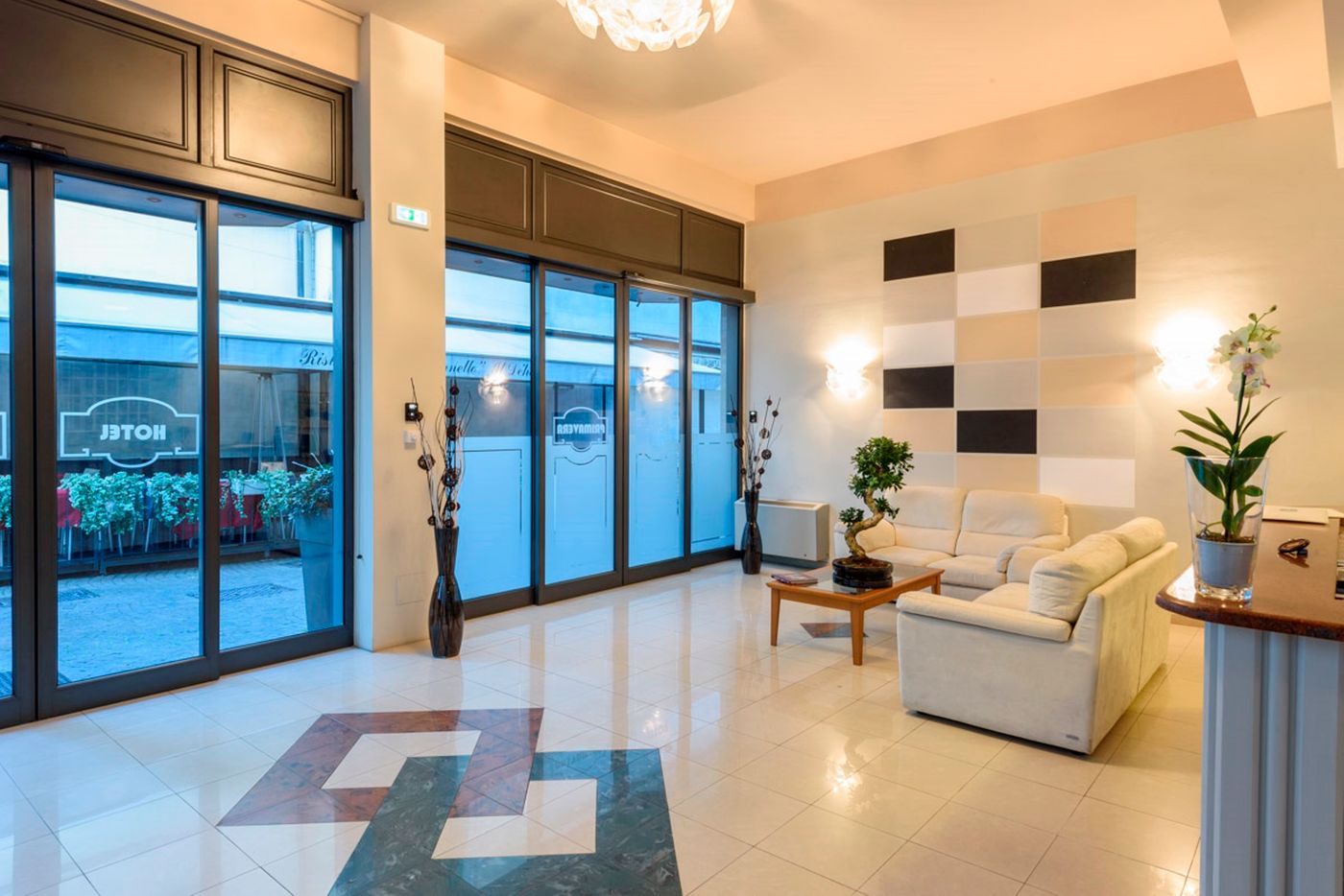 Primavera-Italy-STRESA (VB)-Lobby-6