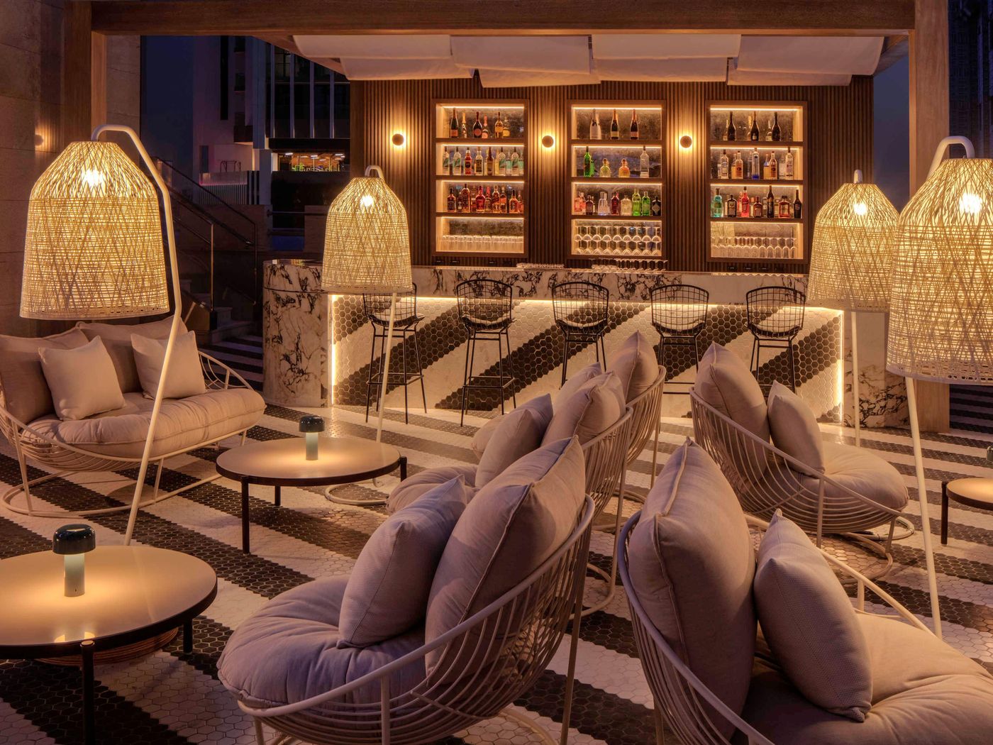 Hyde-Hotel-Dubai-Bar-44