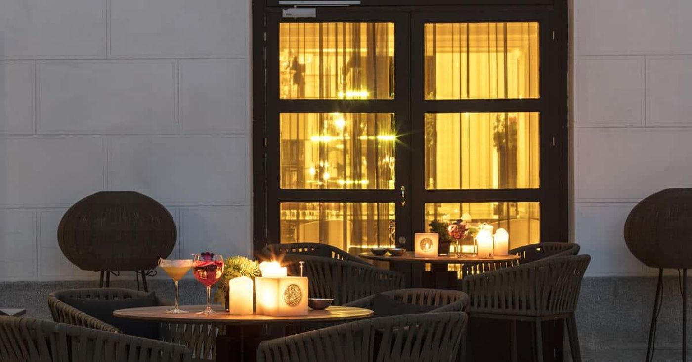 Gran-Melia-Palacio-de-los-Duques-Restaurant-76