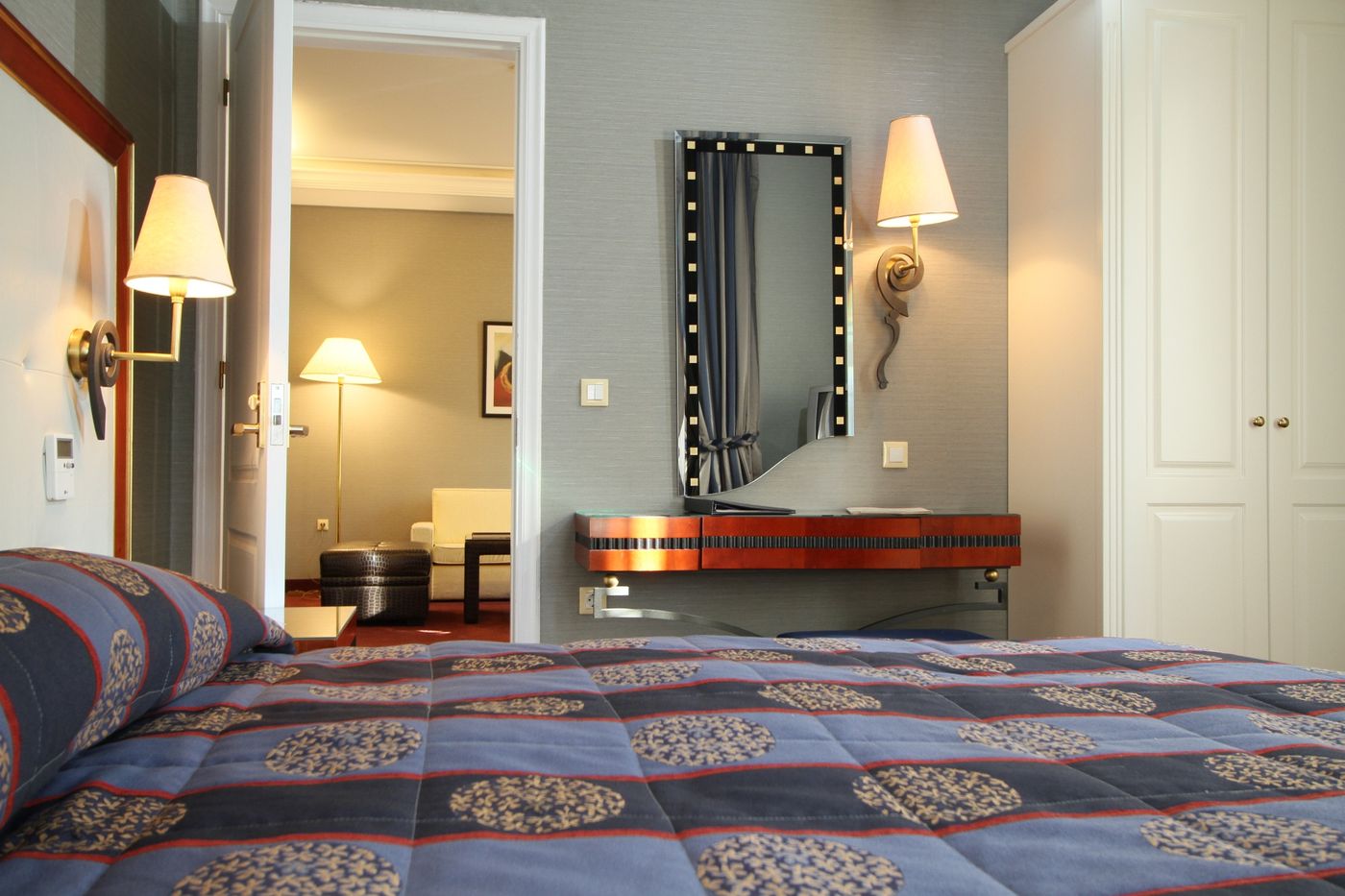 Piraeus-Theoxenia-Room-3