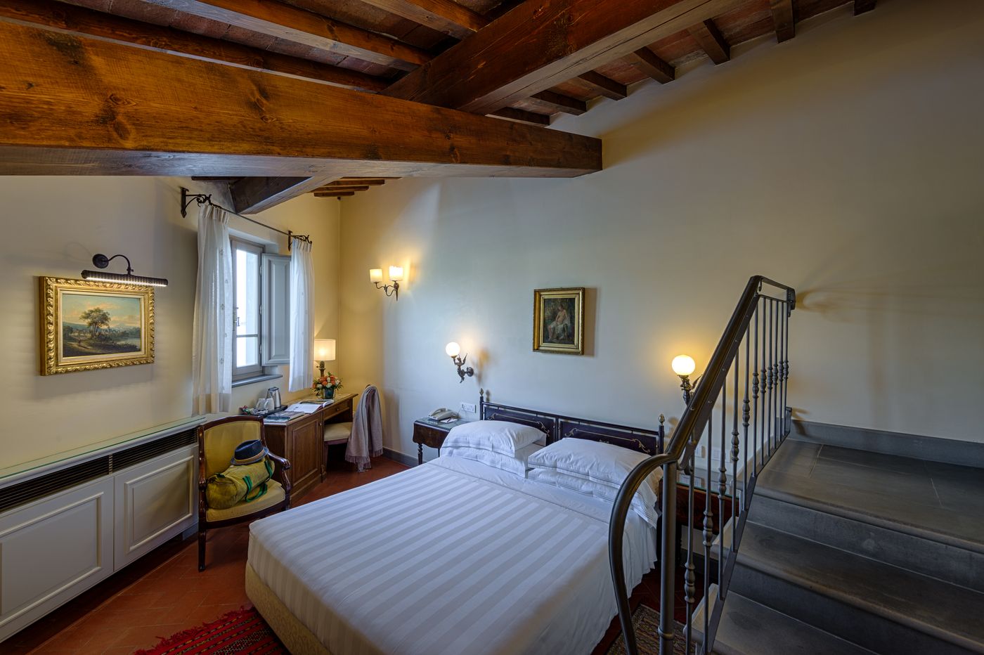 Hotel-Mulino-di-Firenze-WorldHotels-Crafted-Room-20