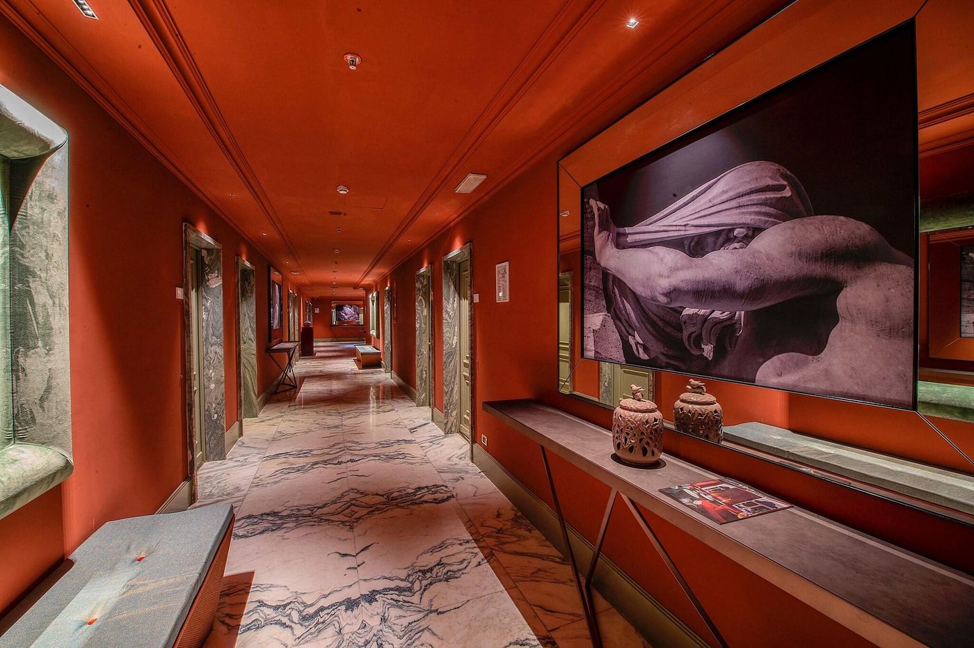 Sina-Bernini-Bristol--Autograph-Collection-Lobby-81