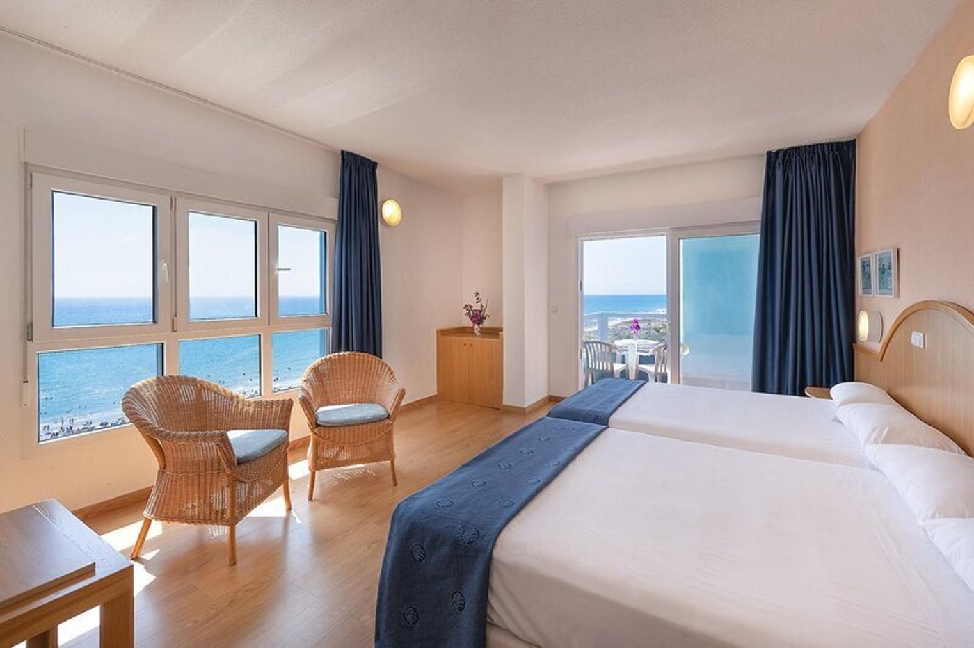 Playas-de-Guardamar-Room-6