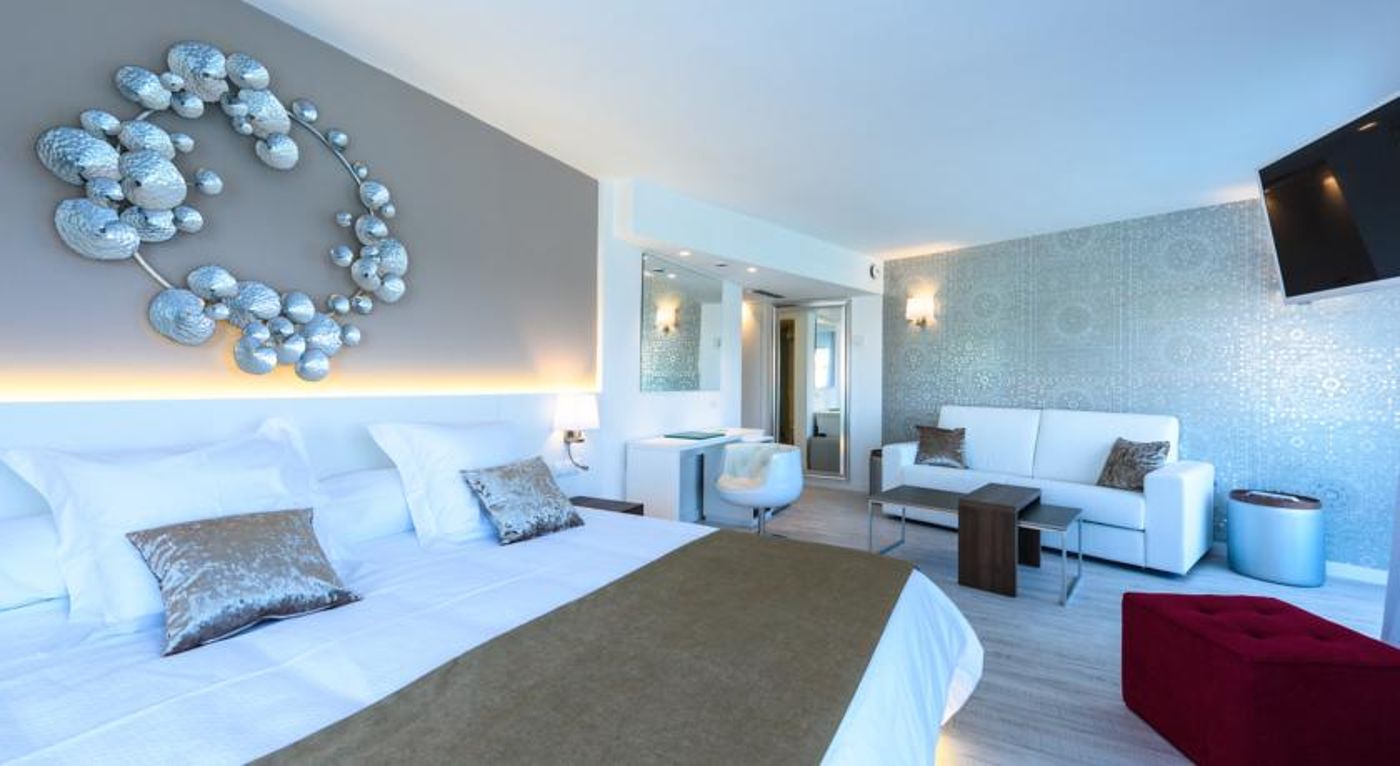 Plaza Beach Boutique