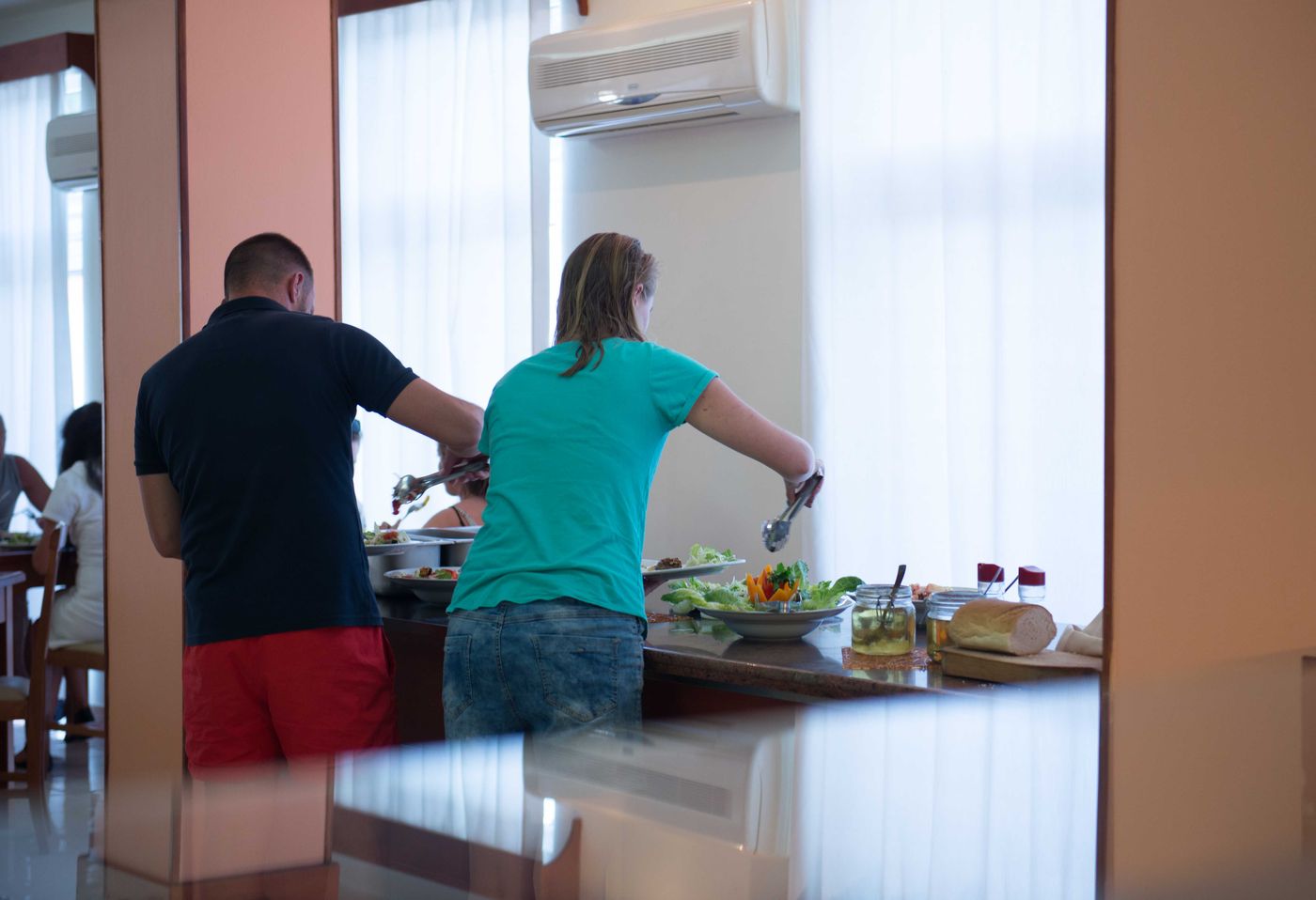 Silver-Beach-Hotel-and-Annexe-Apartments---Adults-Only-Restaurant-40