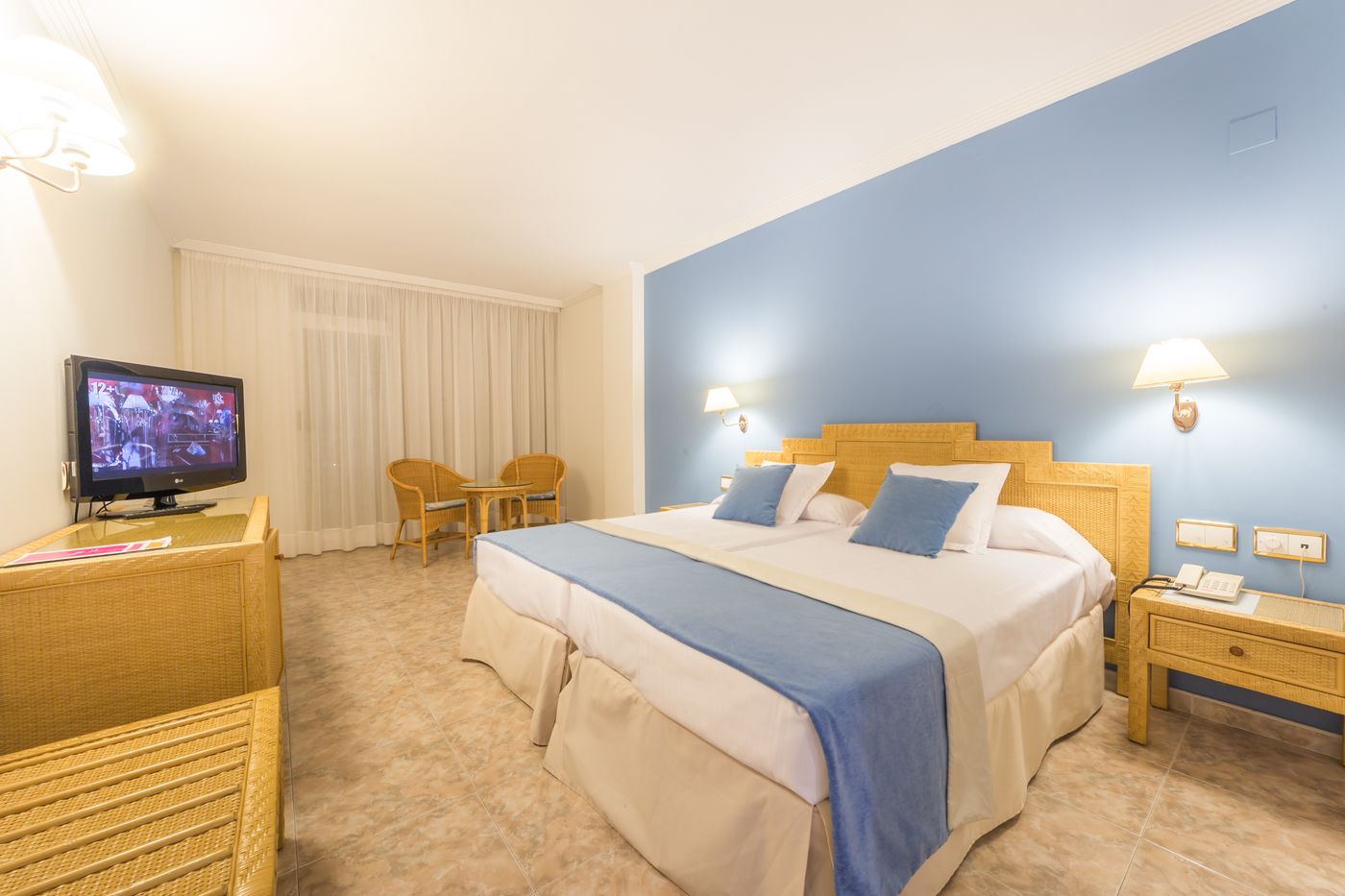 Palas-Pineda-Room-33