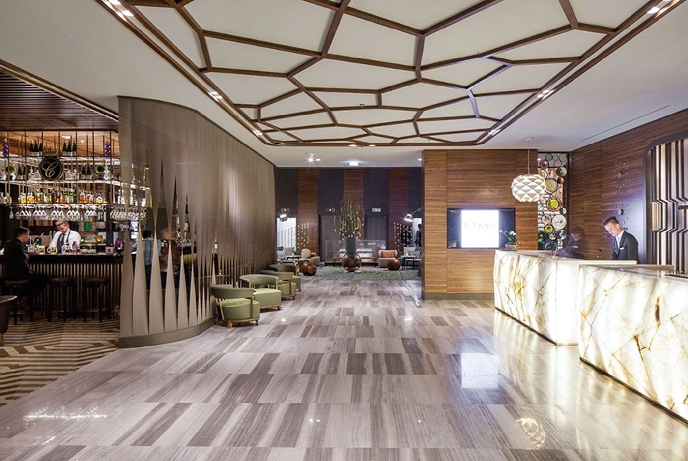 Titanic-Chaussee-Berlin-Lobby-21