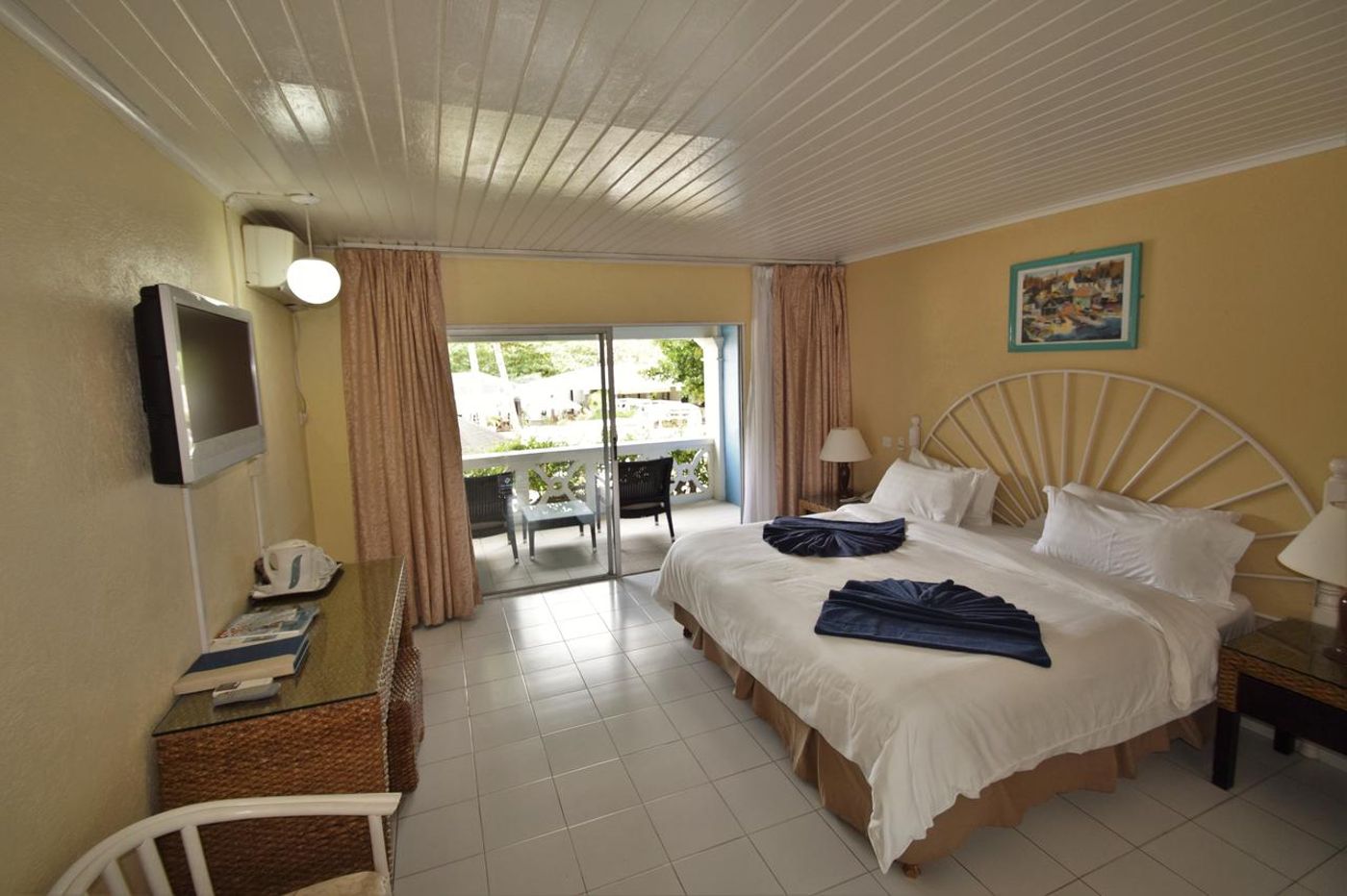 Discovery Bay By Rex Resorts